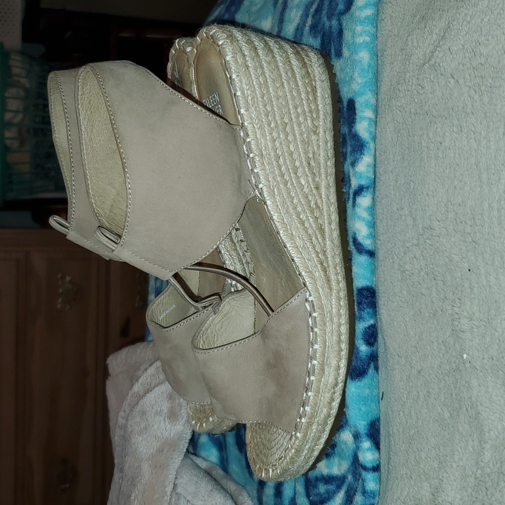 Wedge sandals